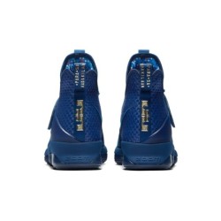 Nike LeBron 14 - Matériaux Respirants et Légers pour Performance Maximale